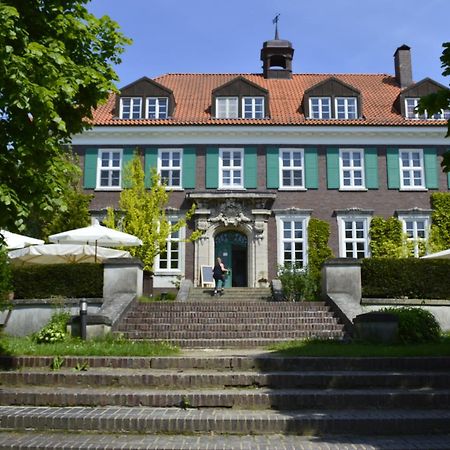 Bio- Und Gesundheitshotel Gutshaus Stellshagen Exterior photo