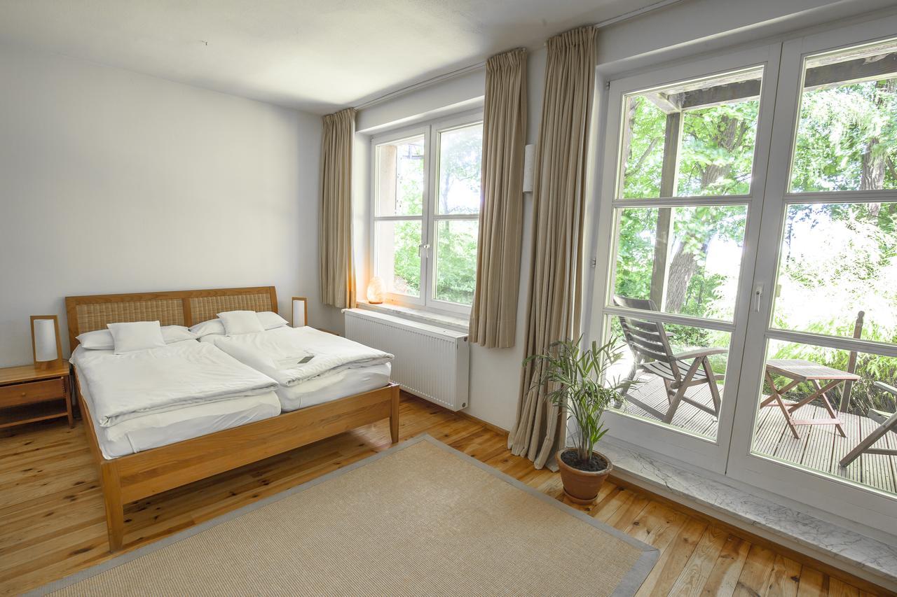 Bio- Und Gesundheitshotel Gutshaus Stellshagen Exterior photo