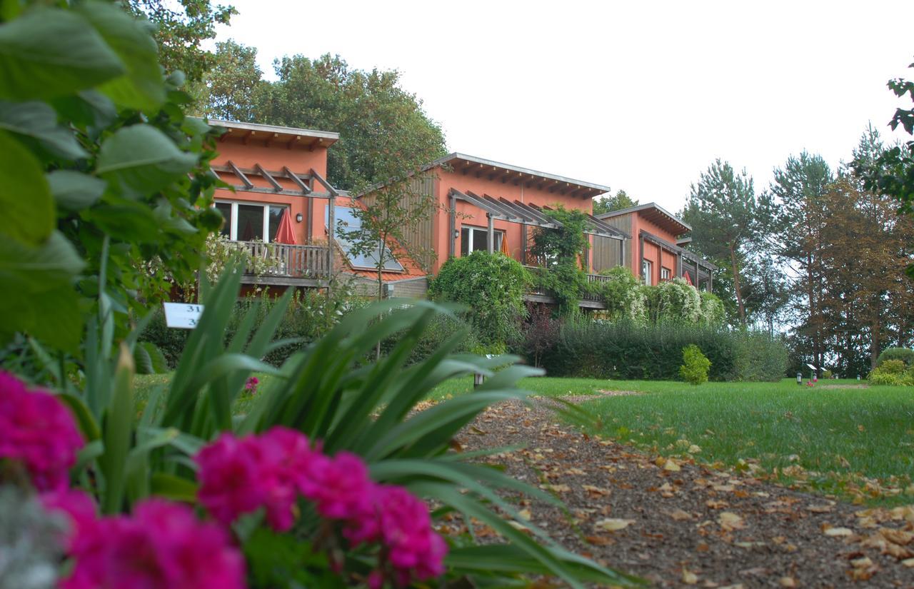Bio- Und Gesundheitshotel Gutshaus Stellshagen Exterior photo