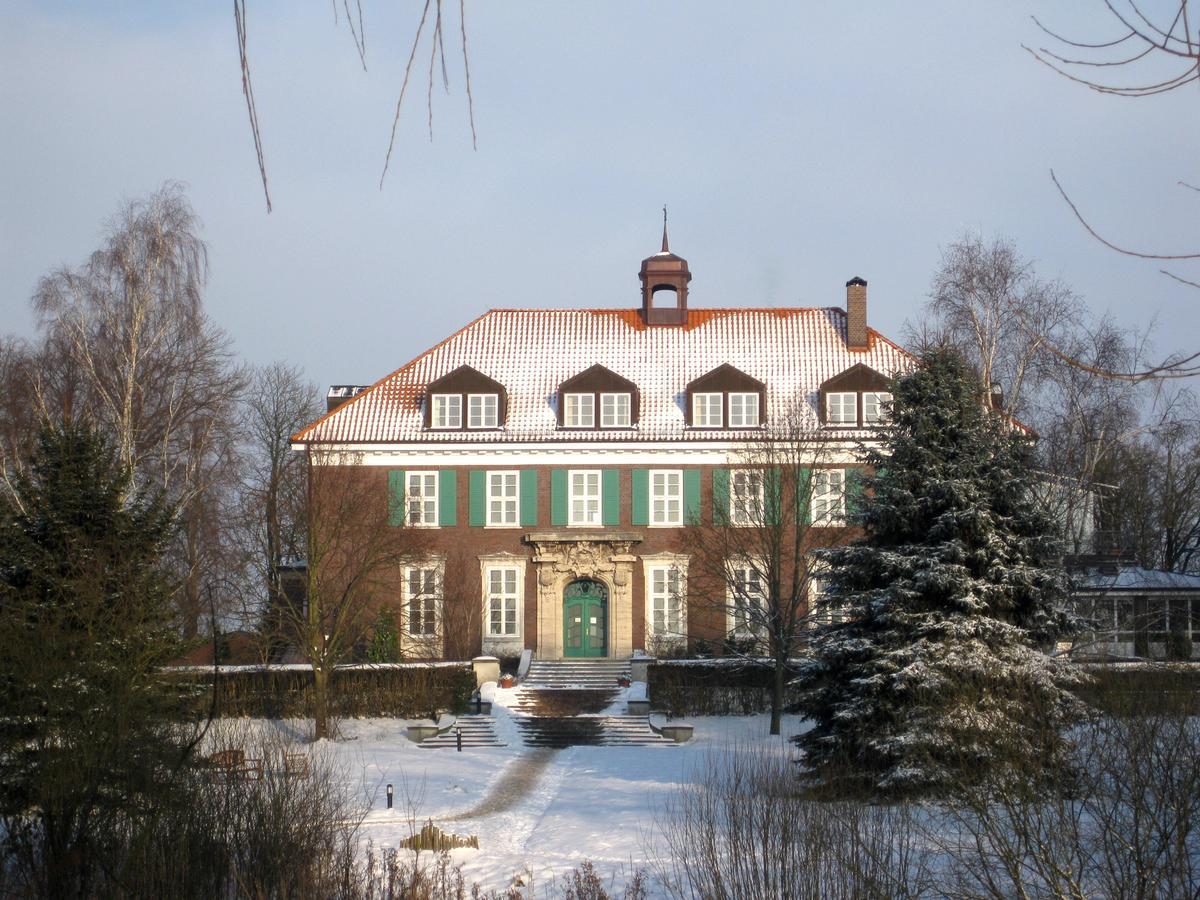 Bio- Und Gesundheitshotel Gutshaus Stellshagen Exterior photo